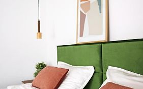 Modern Cozy Apartment